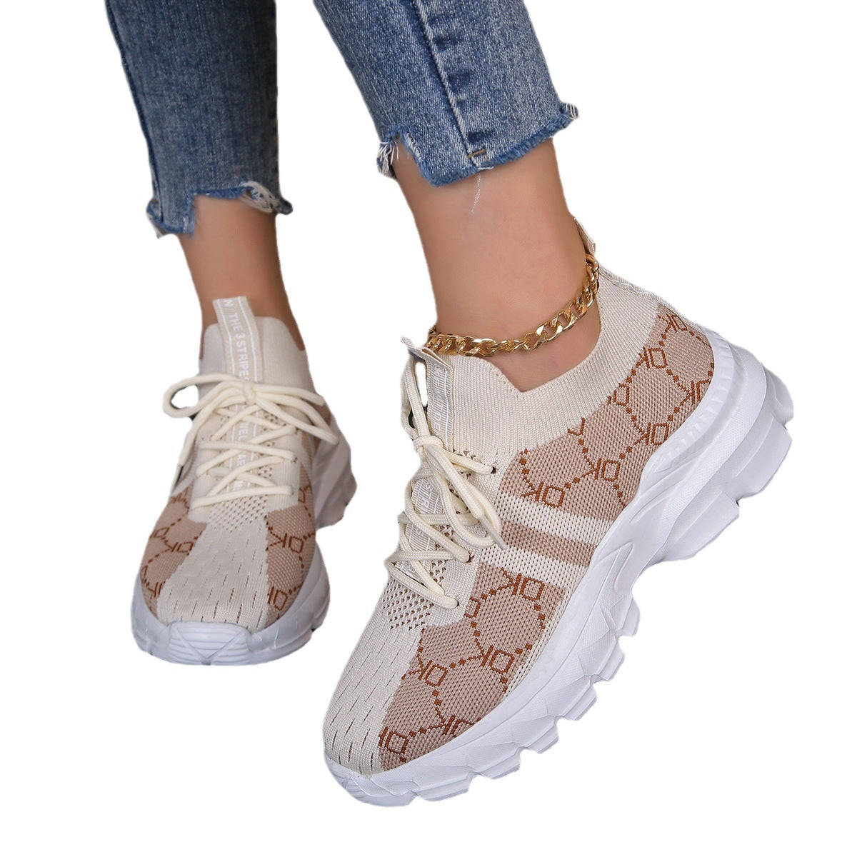 Women's Breathable Canvas Sneakers.