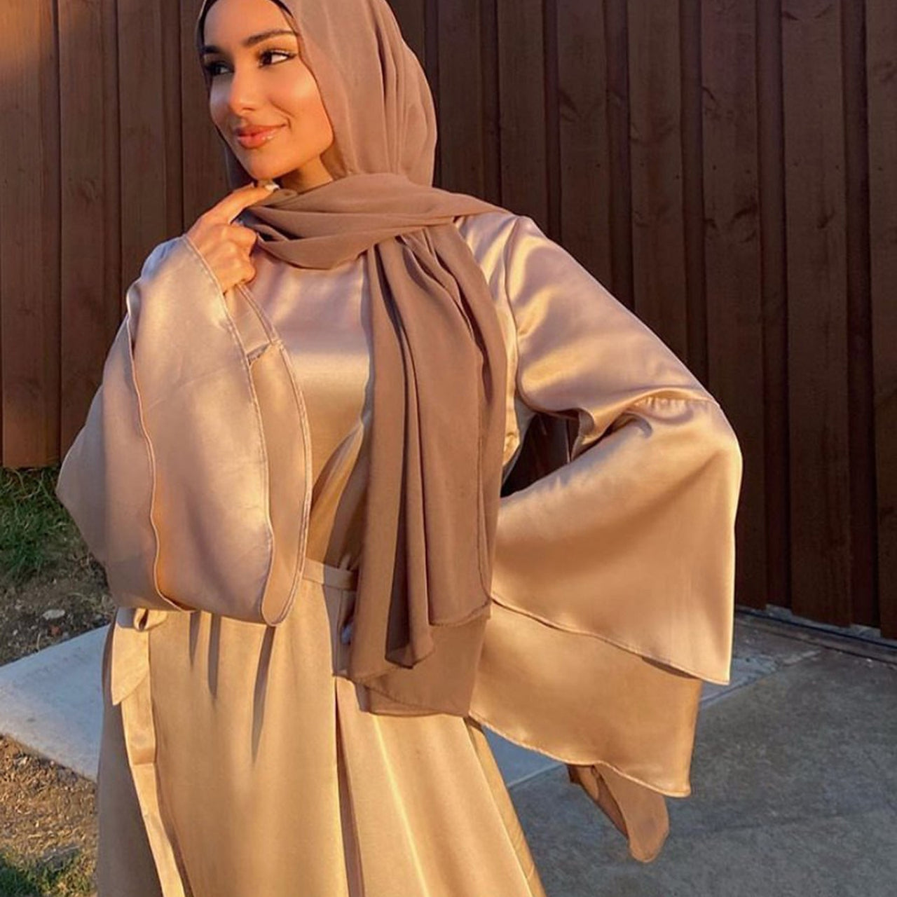 Soft Solid Muslim Dress - O Neck Waist Fashion Dress